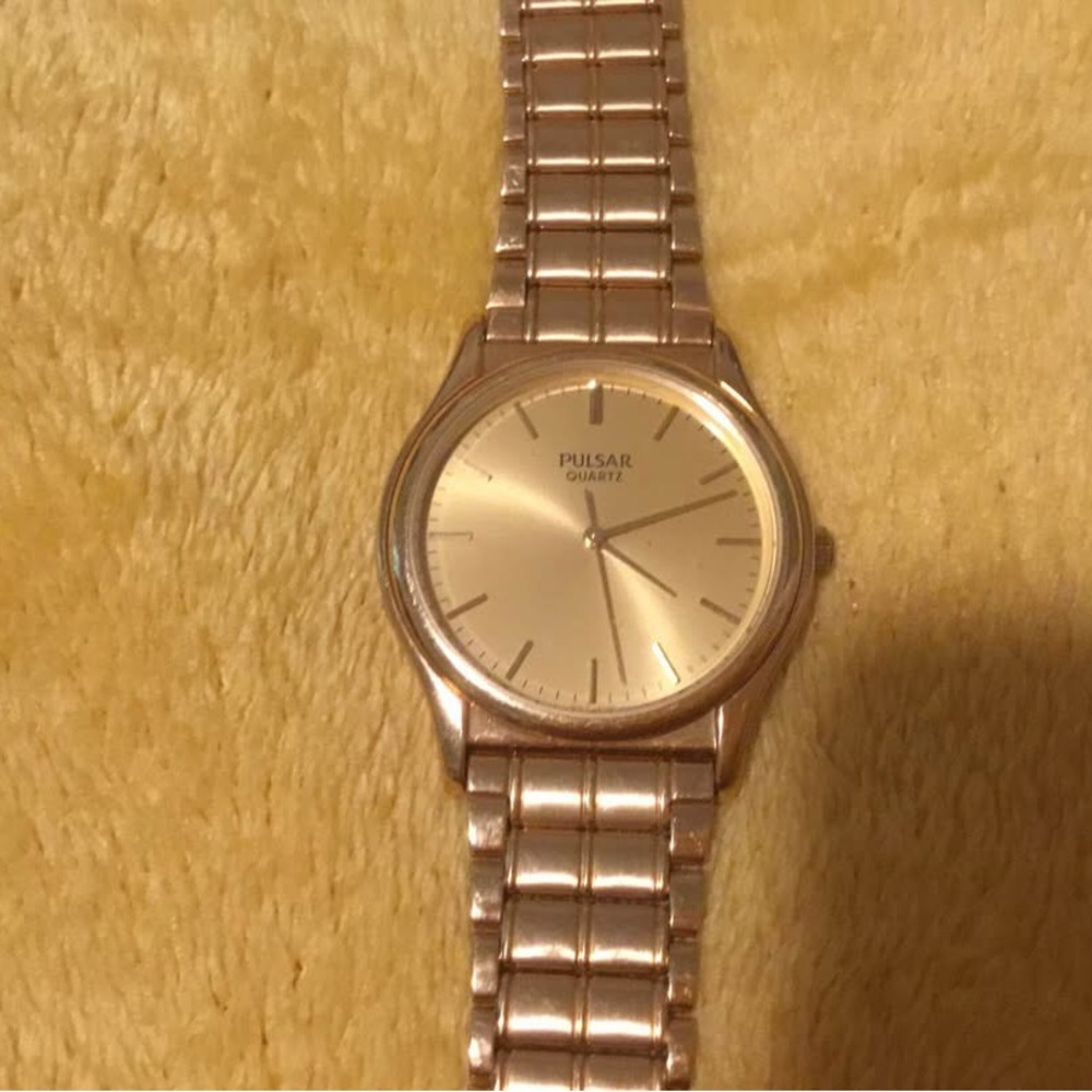 Pulsar Gold-Tone Quartz Watch